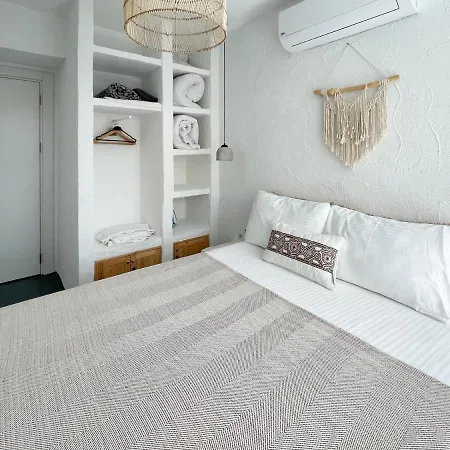 Modern Chic Cozy Duplex In Apartment